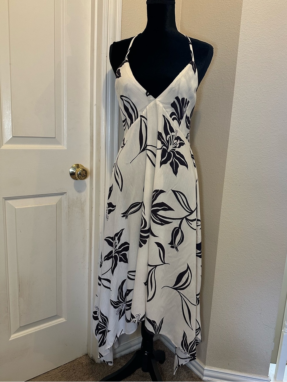 Angie Floral Halter Maxi Dress M White Black Asymmetrical Handkerchief Hem - Picture 2 of 9
